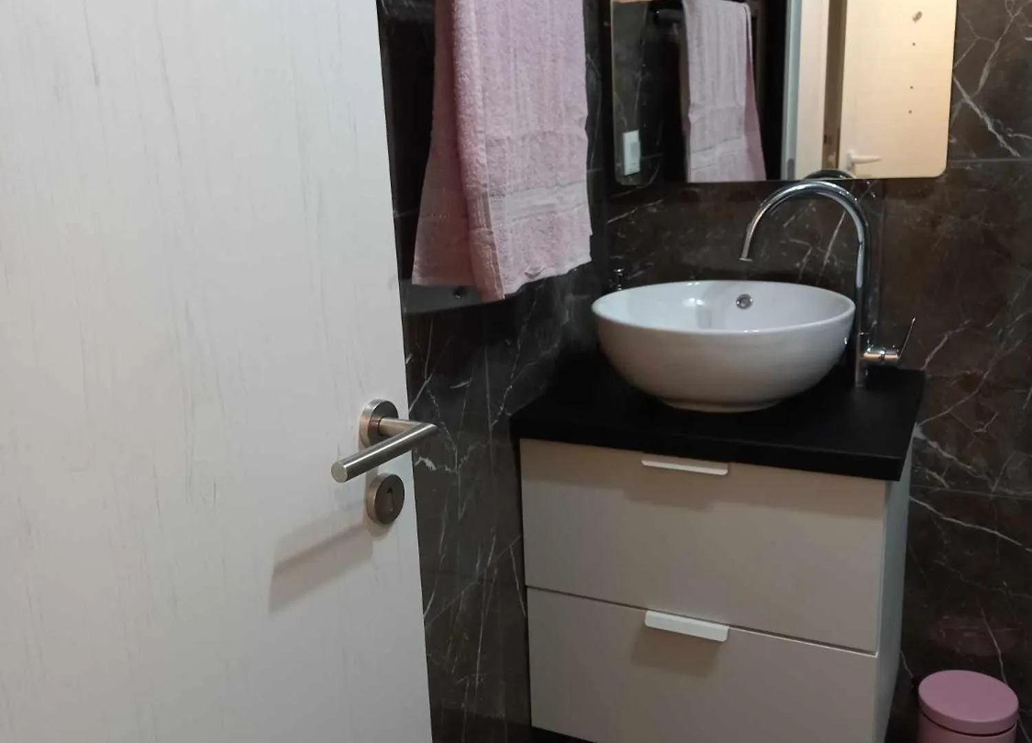 아파트 Apartmani T'N'T 파그 크로아티아